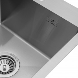 Стальные мойки Pravia