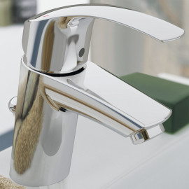Смеситель для раковины Grohe Eurosmart 33265002