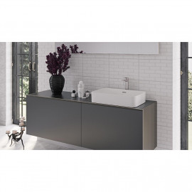 WHITE BRICKS STRUCTURE